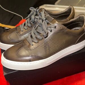 Men's olive green Leather Sneakers